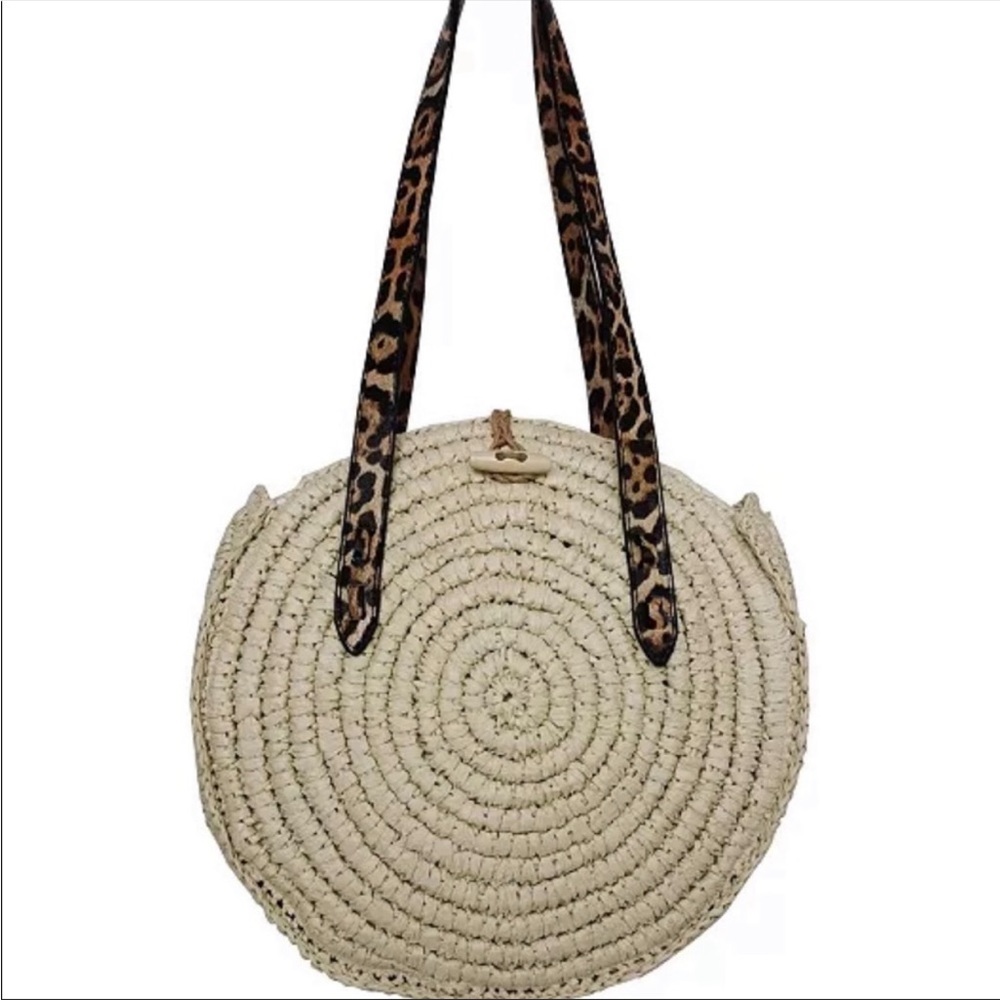 INC circle straw tote 🐆
